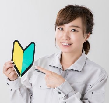 パンケーキサイズ製品の検品作業